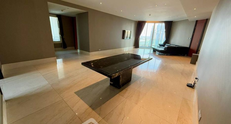 À vendre 3 chambres condo à Sathon, Bangkok