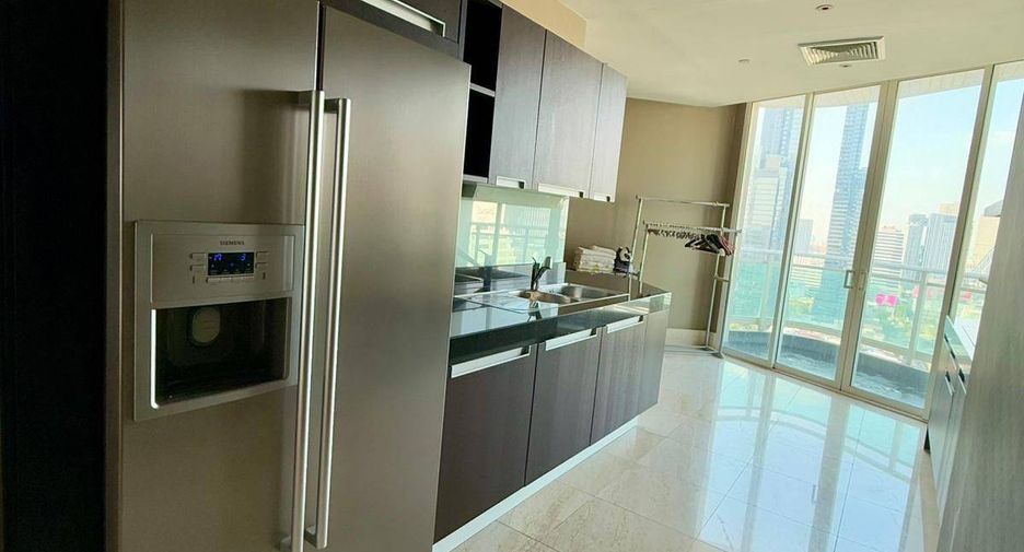 À vendre 3 chambres condo à Sathon, Bangkok