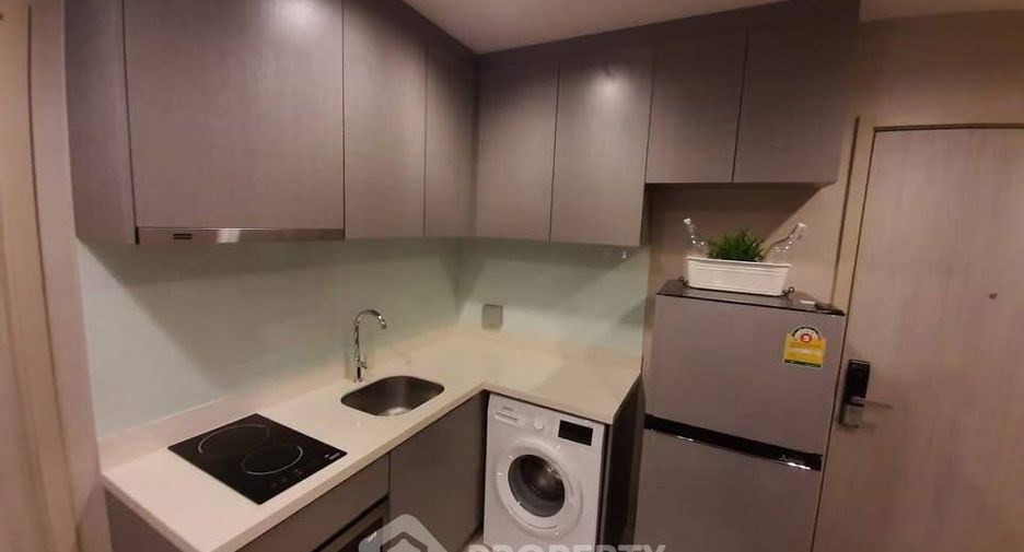 For sale 2 ベッドルーム condo in Khlong Toei, Bangkok