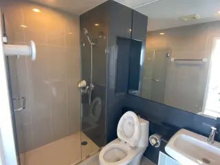 Condo en alquiler de 1 habitaciones en Thon Buri, Bangkok