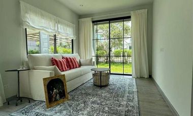 For sale 4 bedrooms house in Lat Krabang, Bangkok