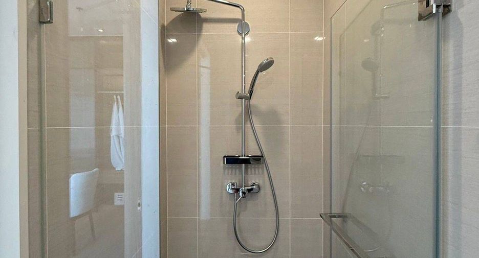 For sale 1 bed condo in Khlong Toei, Bangkok