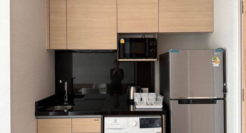 For sale 1 bed condo in Khlong Toei, Bangkok