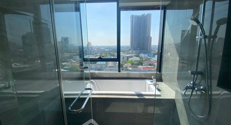 For sale 2 bedrooms condo in Khlong Toei, Bangkok