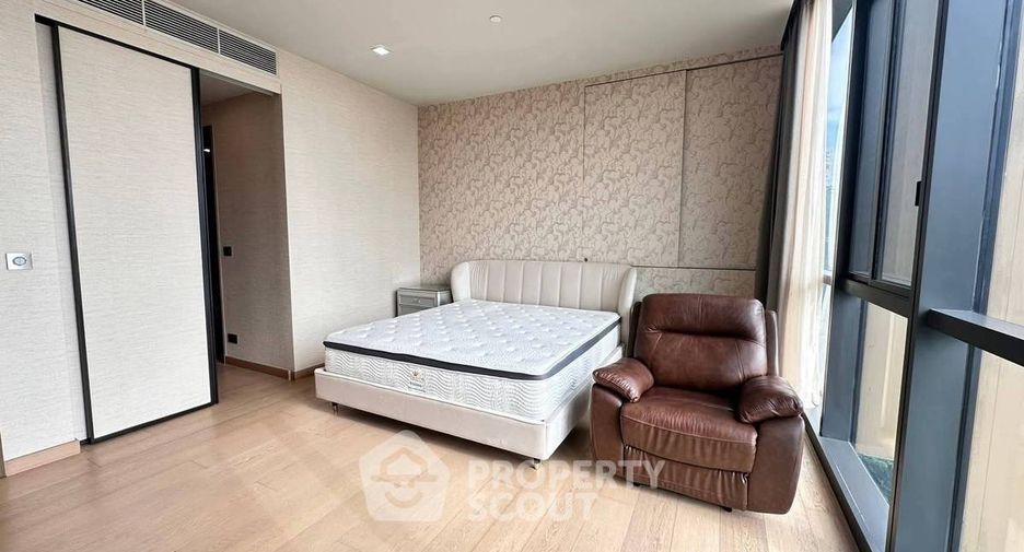For sale 2 bedrooms condo in Watthana, Bangkok