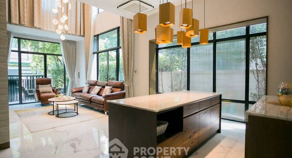 For rent and for sale 3 bedrooms house in Wang Thonglang, Bangkok