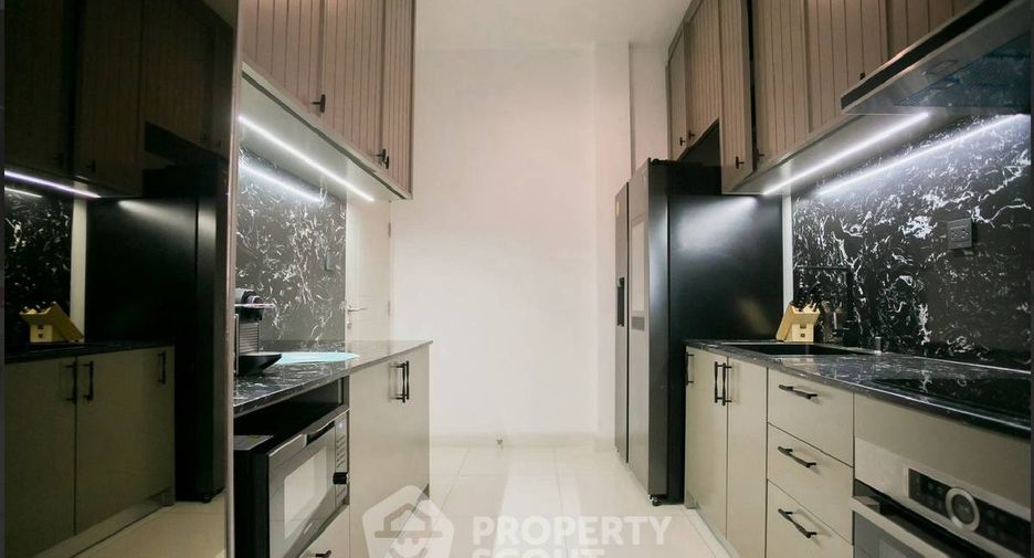 For rent and for sale 3 bedrooms house in Wang Thonglang, Bangkok
