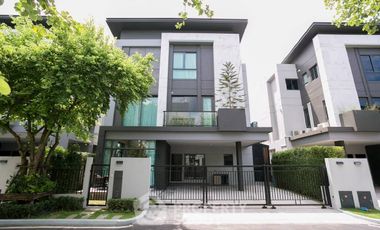 For rent and for sale 3 bedrooms house in Wang Thonglang, Bangkok