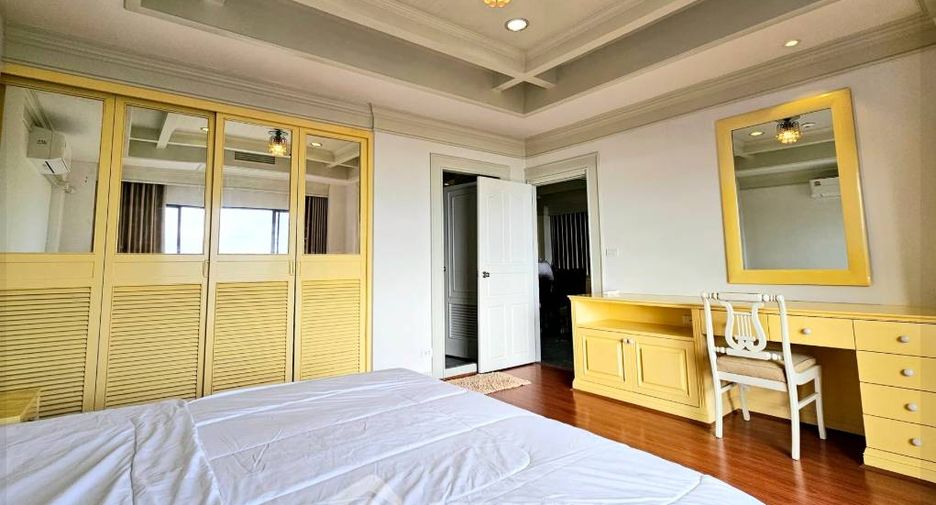 For rent and for sale 3 bedrooms condo in Na Jomtien, Pattaya