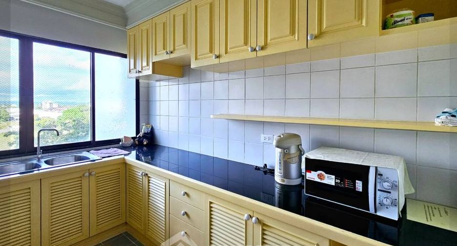 For rent and for sale 3 bedrooms condo in Na Jomtien, Pattaya