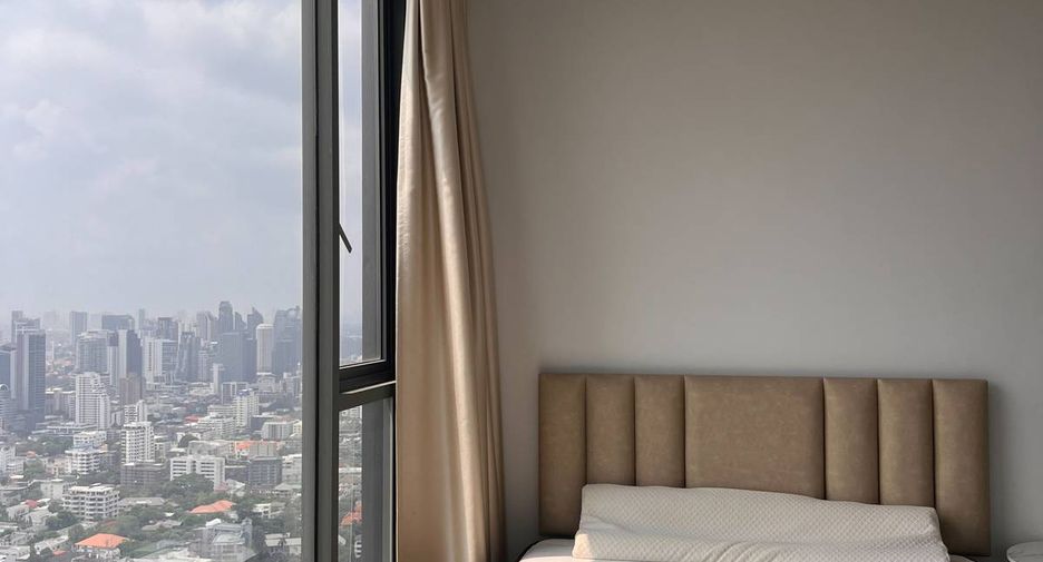 For sale 3 bedrooms condo in Watthana, Bangkok