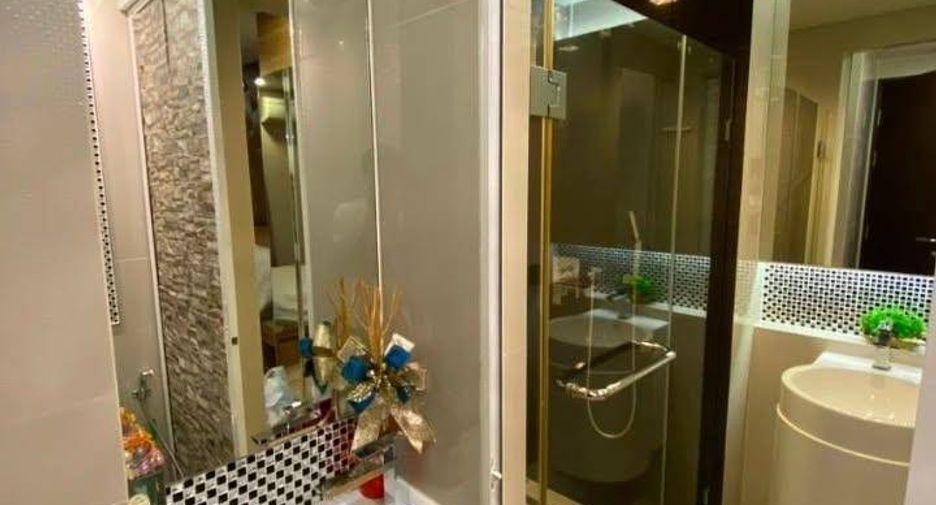 For sale 1 bed condo in Sathon, Bangkok