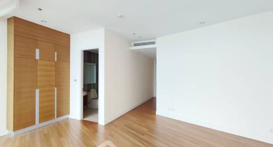 For sale 4 bedrooms condo in Bang Lamung, Chonburi