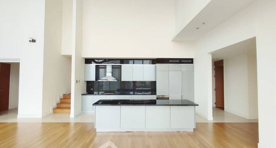 For sale 4 bedrooms condo in Bang Lamung, Chonburi