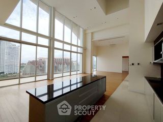 For sale 4 bedrooms condo in Bang Lamung, Chonburi