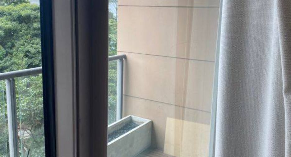For sale 2 bedrooms condo in Yan Nawa, Bangkok