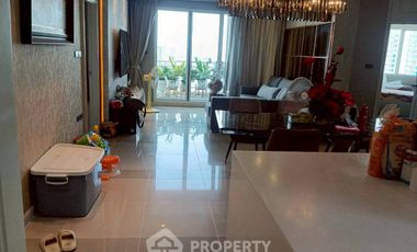 For sale 3 bedrooms condo in Huai Khwang, Bangkok