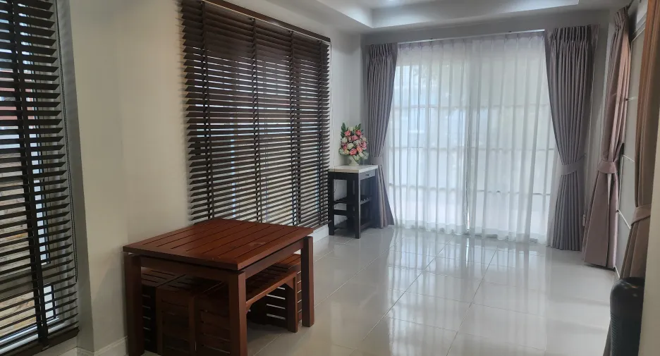 À louer 3 chambres maison à Mueang Phuket, Phuket