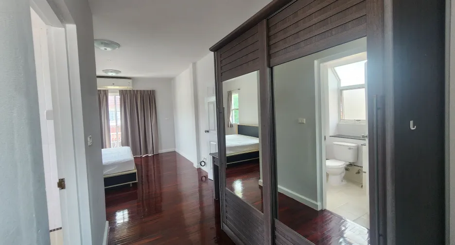À louer 3 chambres maison à Mueang Phuket, Phuket