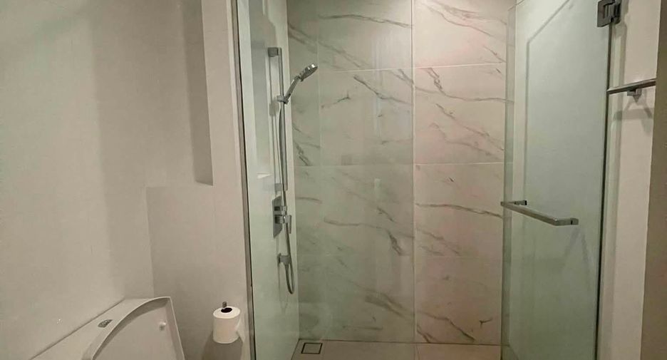 For rent 1 bed condo in Phra Khanong, Bangkok