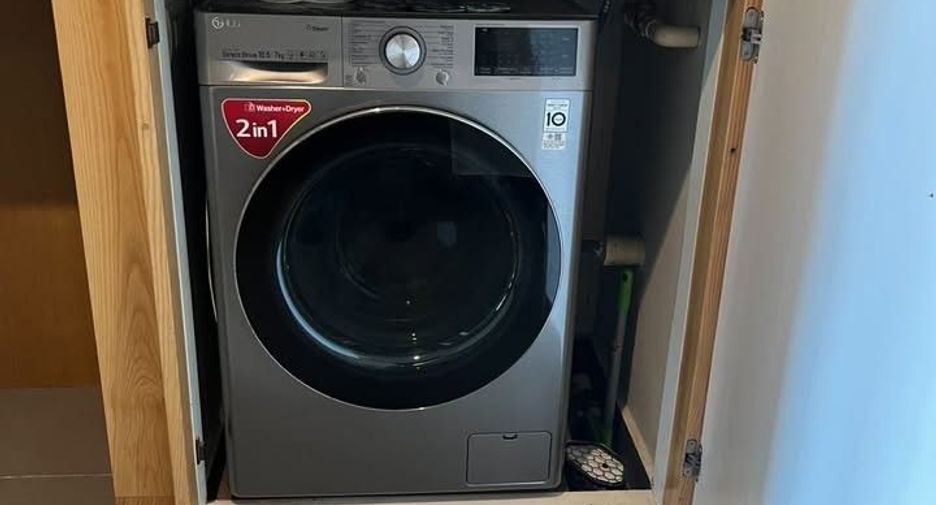 Wohnung zur Miete mit 2 Zimmer in Pathum Wan, Bangkok