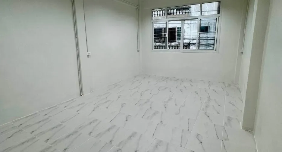 Reihenhaus zur Miete mit 4 Zimmer in Sathon, Bangkok