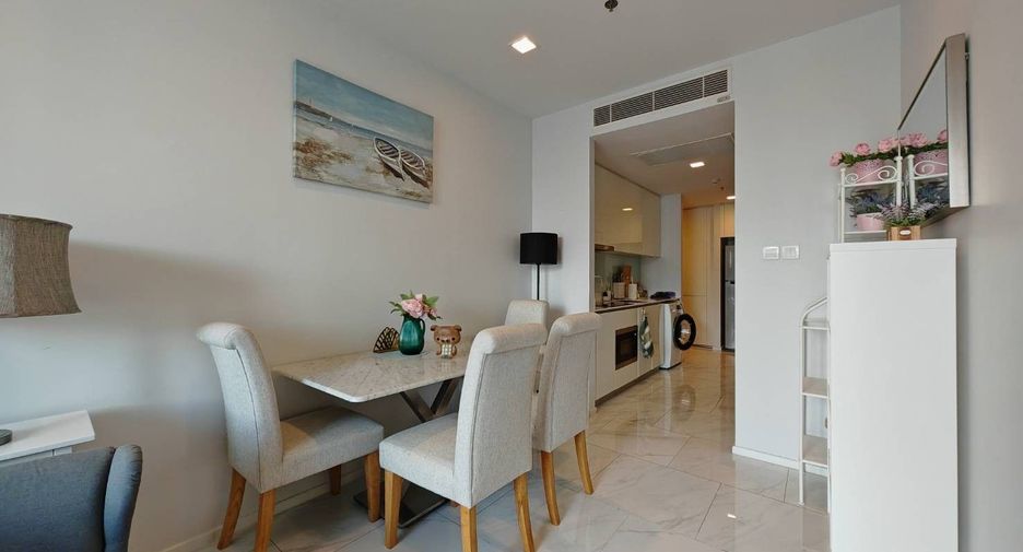 For rent 2 bedrooms condo in Watthana, Bangkok