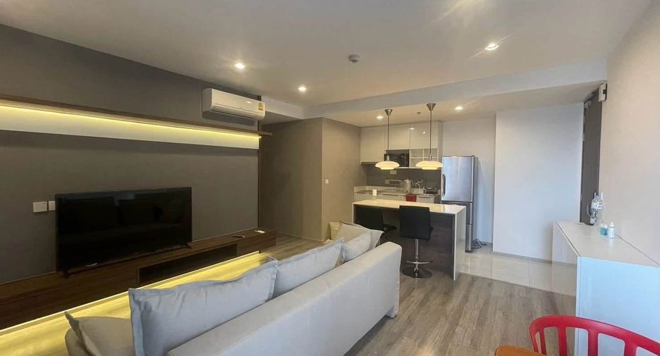 For rent 2 bedrooms condo in Bang Na, Bangkok