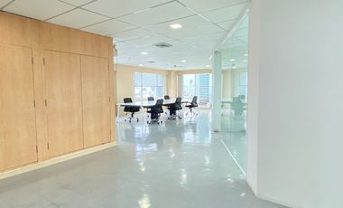 Büro zur Miete in Huai Khwang, Bangkok