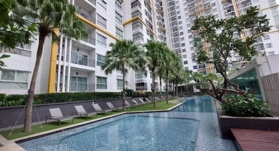 Condo en alquiler de 1 habitaciones en Thon Buri, Bangkok