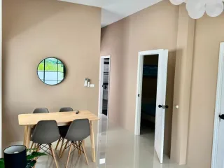 Casa en venta de 4 habitaciones en Thalang, Phuket