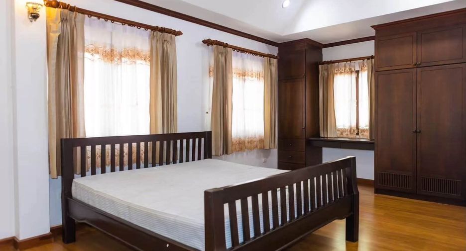 À louer 3 chambres maison à Mueang Phuket, Phuket