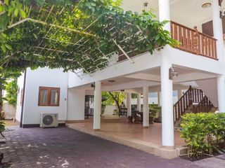 À louer 3 chambres maison à Mueang Phuket, Phuket