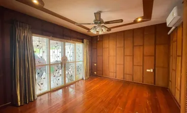 Casa en venta y en alquiler de 5 habitaciones en Jomtien, Pattaya