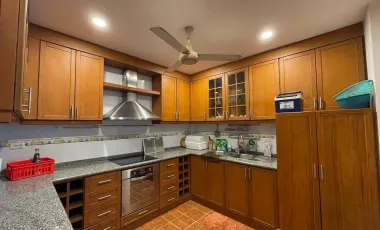 Casa en venta y en alquiler de 5 habitaciones en Jomtien, Pattaya
