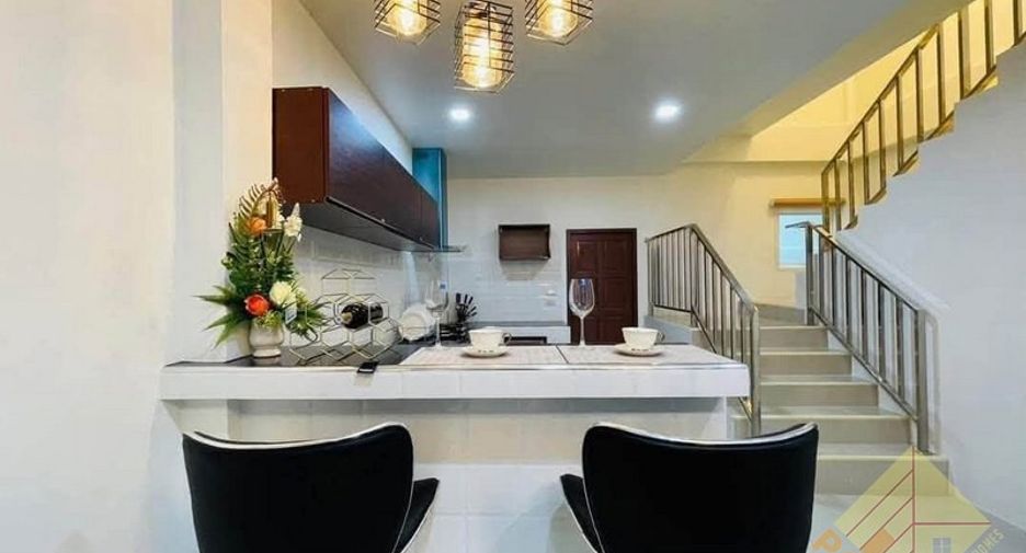 À vendre 4 chambres maison à East Pattaya, Pattaya