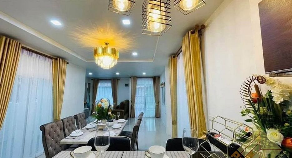 À vendre 4 chambres maison à East Pattaya, Pattaya