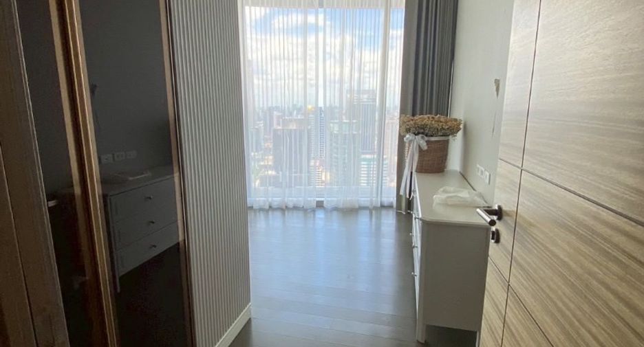 Condo en alquiler de 2 habitaciones en Pathum Wan, Bangkok