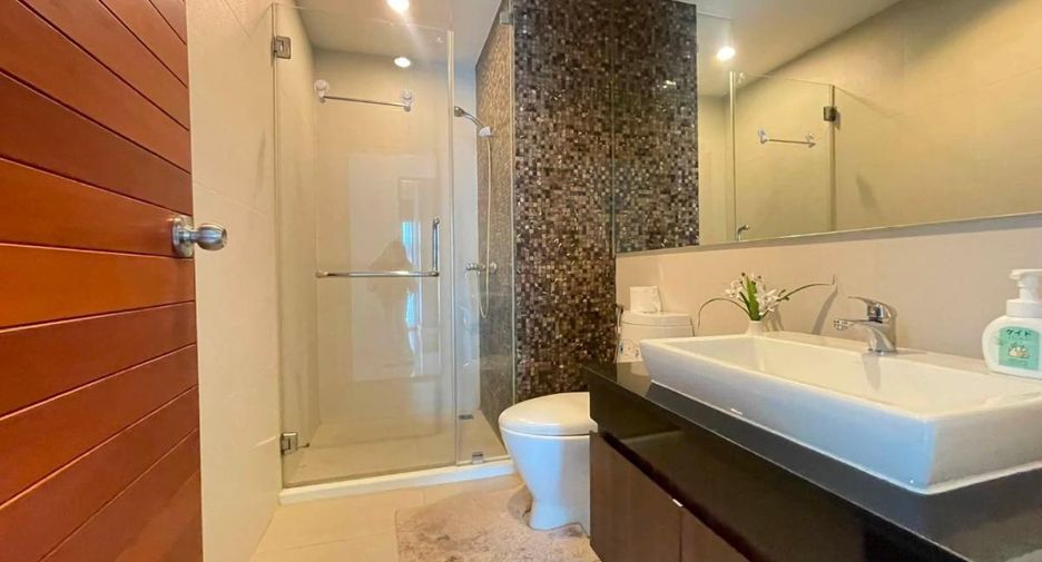 For rent 2 bedrooms condo in Bang Lamung, Chonburi