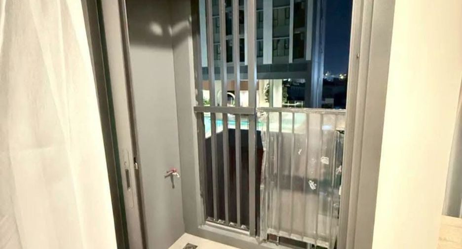 For rent 20 bedrooms condo in Khlong Toei, Bangkok