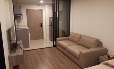 Condo en alquiler de 1 habitaciones en Khan Na Yao, Bangkok