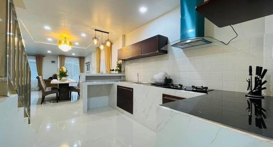 À vendre 4 chambres maison à East Pattaya, Pattaya