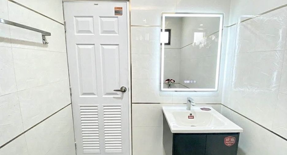 Продажа 3 спальни дом в Банг Ламунг, Чонбури