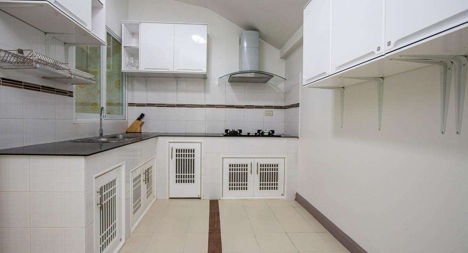 For rent 3 ベッドルーム house in San Kamphaeng, Chiang Mai