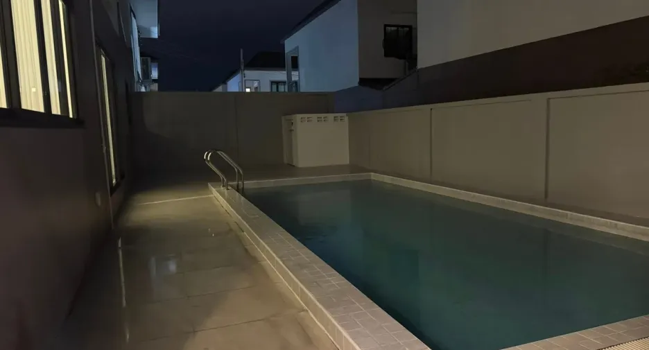 For rent 5 bedrooms house in Bang Lamung, Chonburi