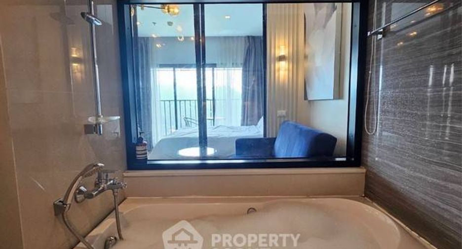 For sale 1 bed condo in Si Racha, Chonburi