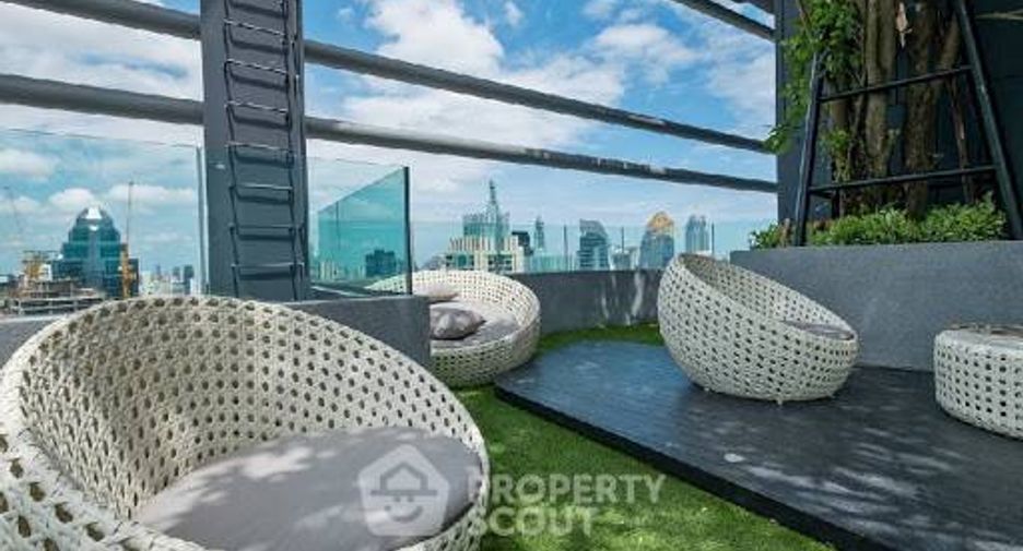 For sale 1 bed condo in Pathum Wan, Bangkok