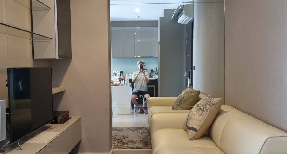 For sale 2 bedrooms condo in Phaya Thai, Bangkok