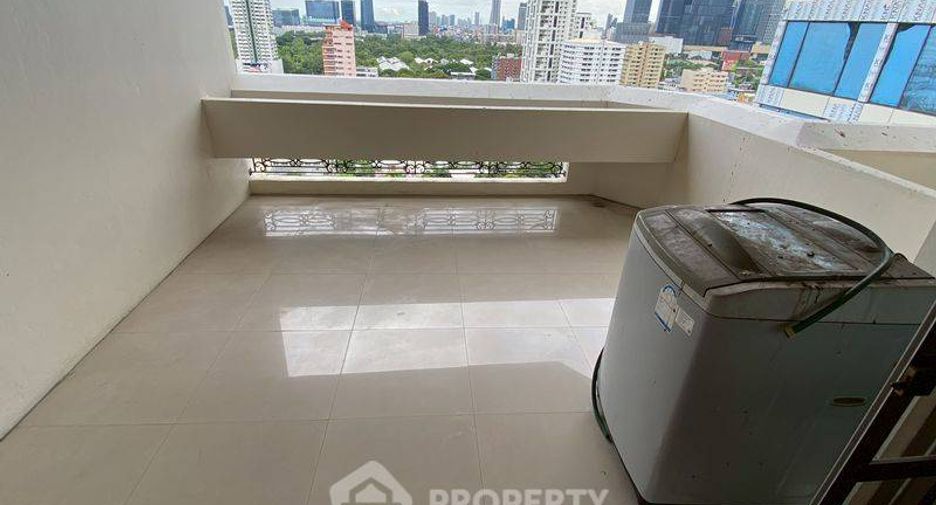 For rent 1 bed condo in Khlong Toei, Bangkok