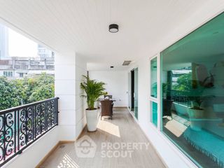 For rent 3 bedrooms apartment in Watthana, Bangkok